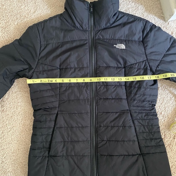 The North Face Women’s Jacket - Picture 7 of 7